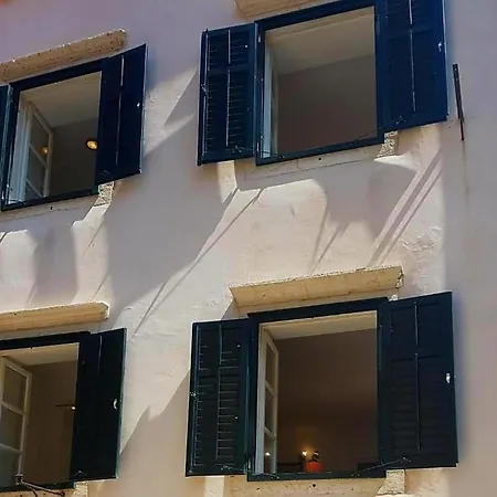 La Strada - Luxury Holiday - Old Town