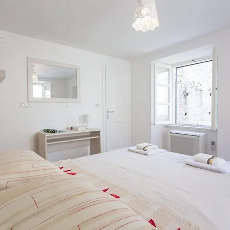 Villa La Strada - Luxury Holiday - Old Town
